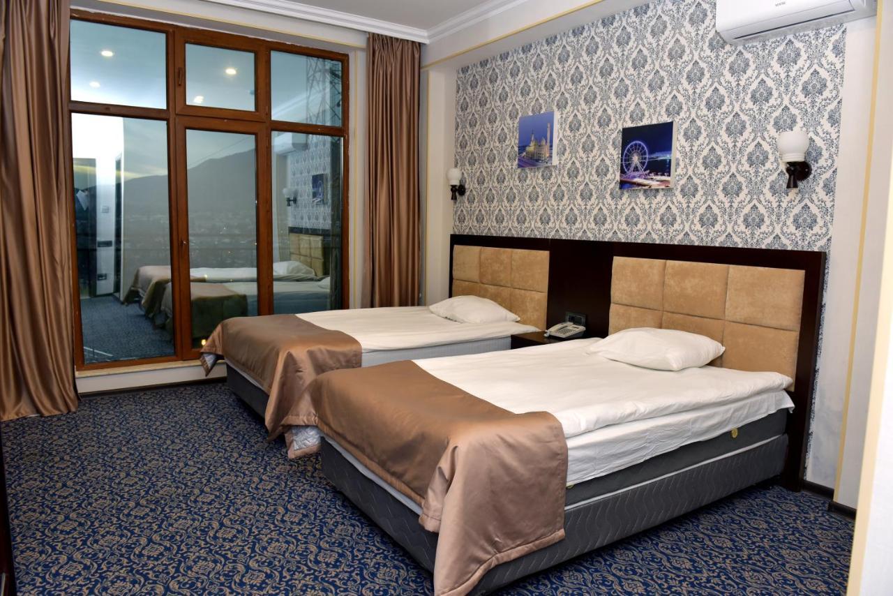 Ruma Qala Hotel Şǝki Exterior foto