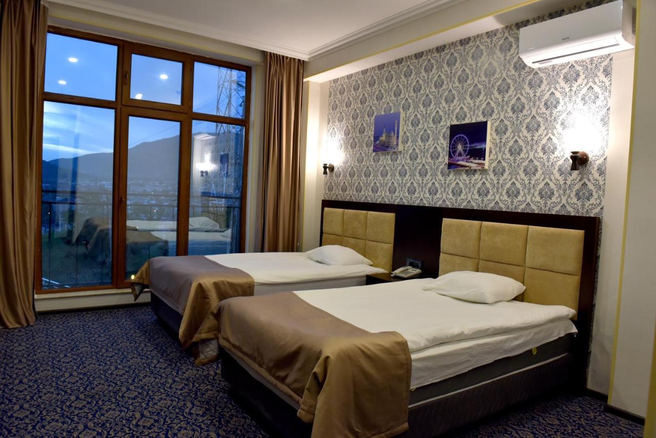 Ruma Qala Hotel Şǝki Exterior foto