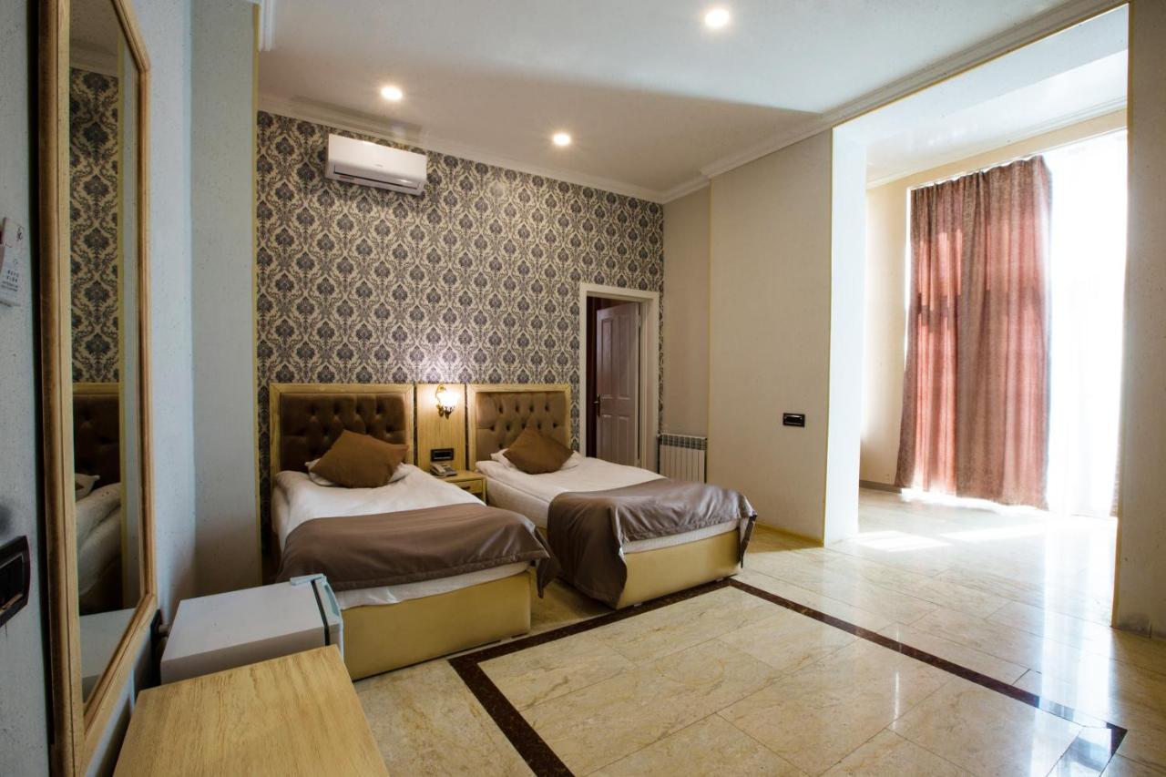 Ruma Qala Hotel Şǝki Exterior foto